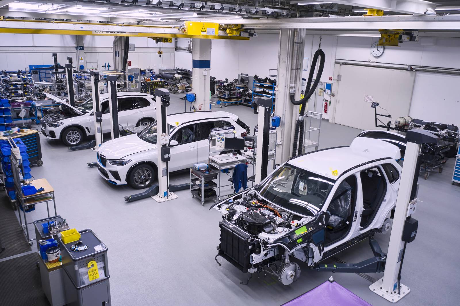 BMW iX5 HYDROGENの生産プロセス