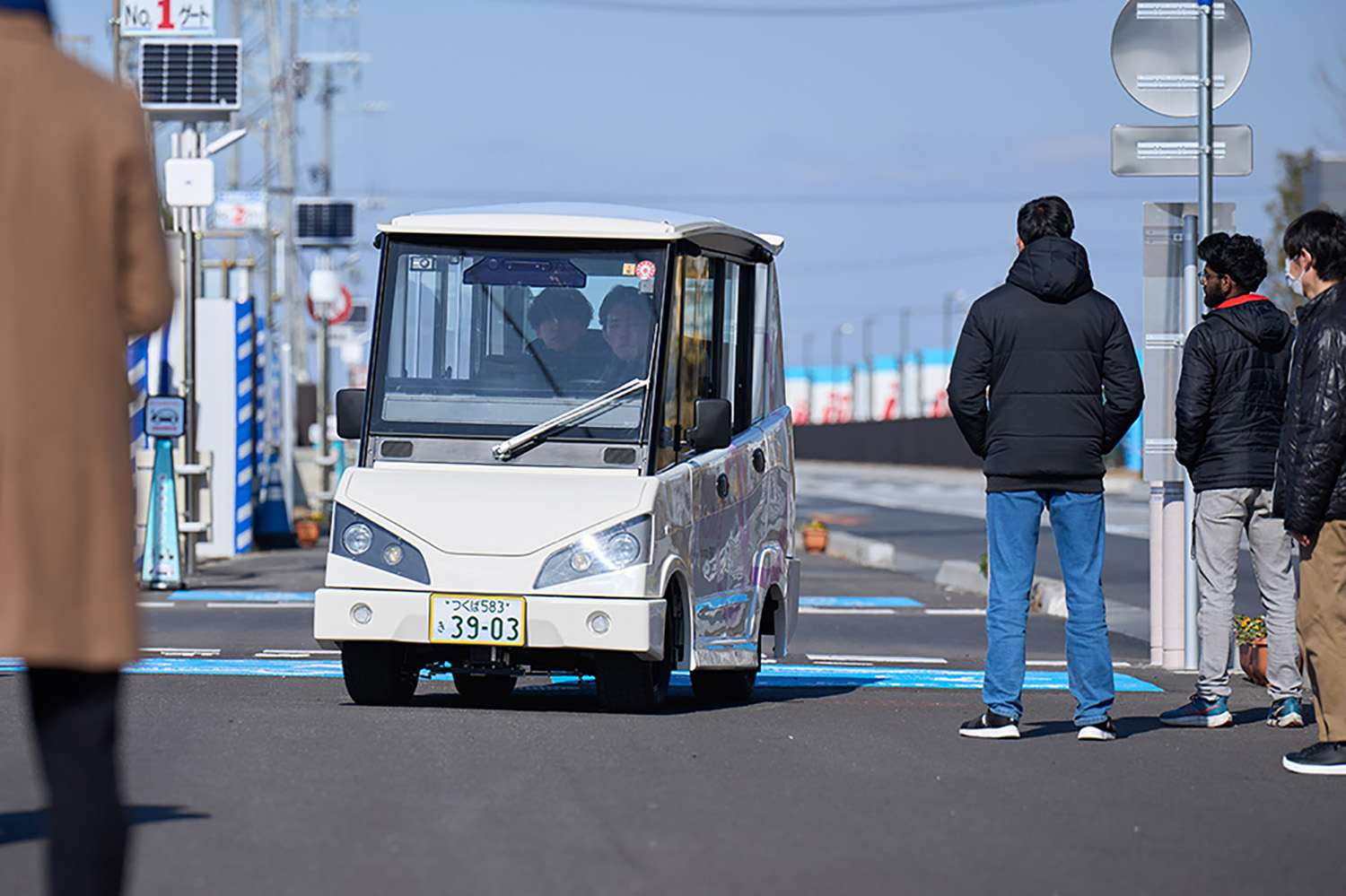 歩行者との混合空間を自動走行するCiKoMa