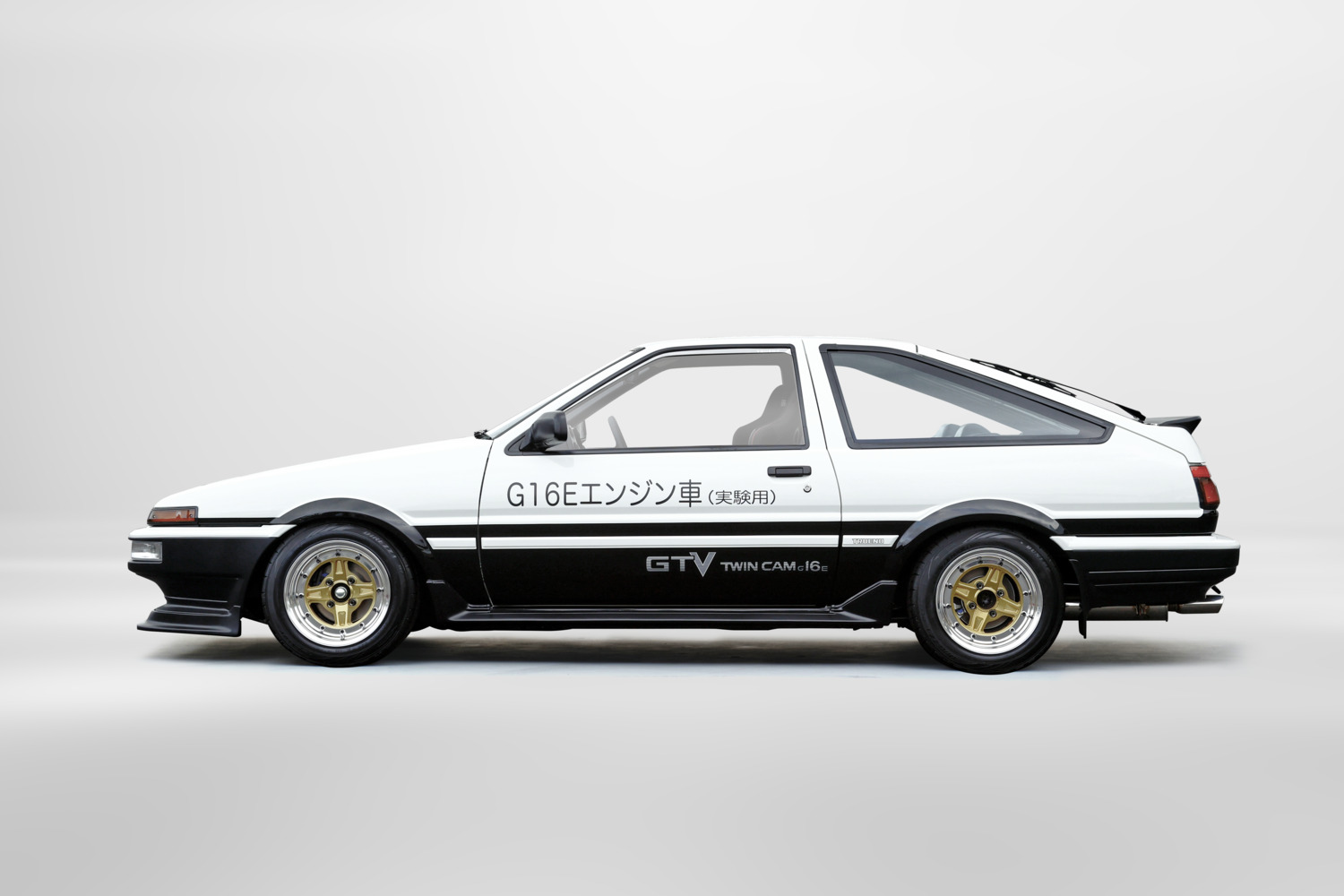 G16Eエンジンを搭載したAE86