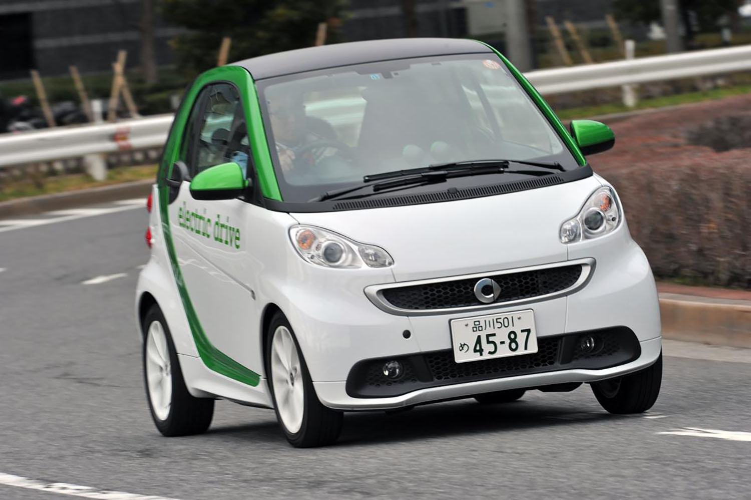 スマート電気自動車