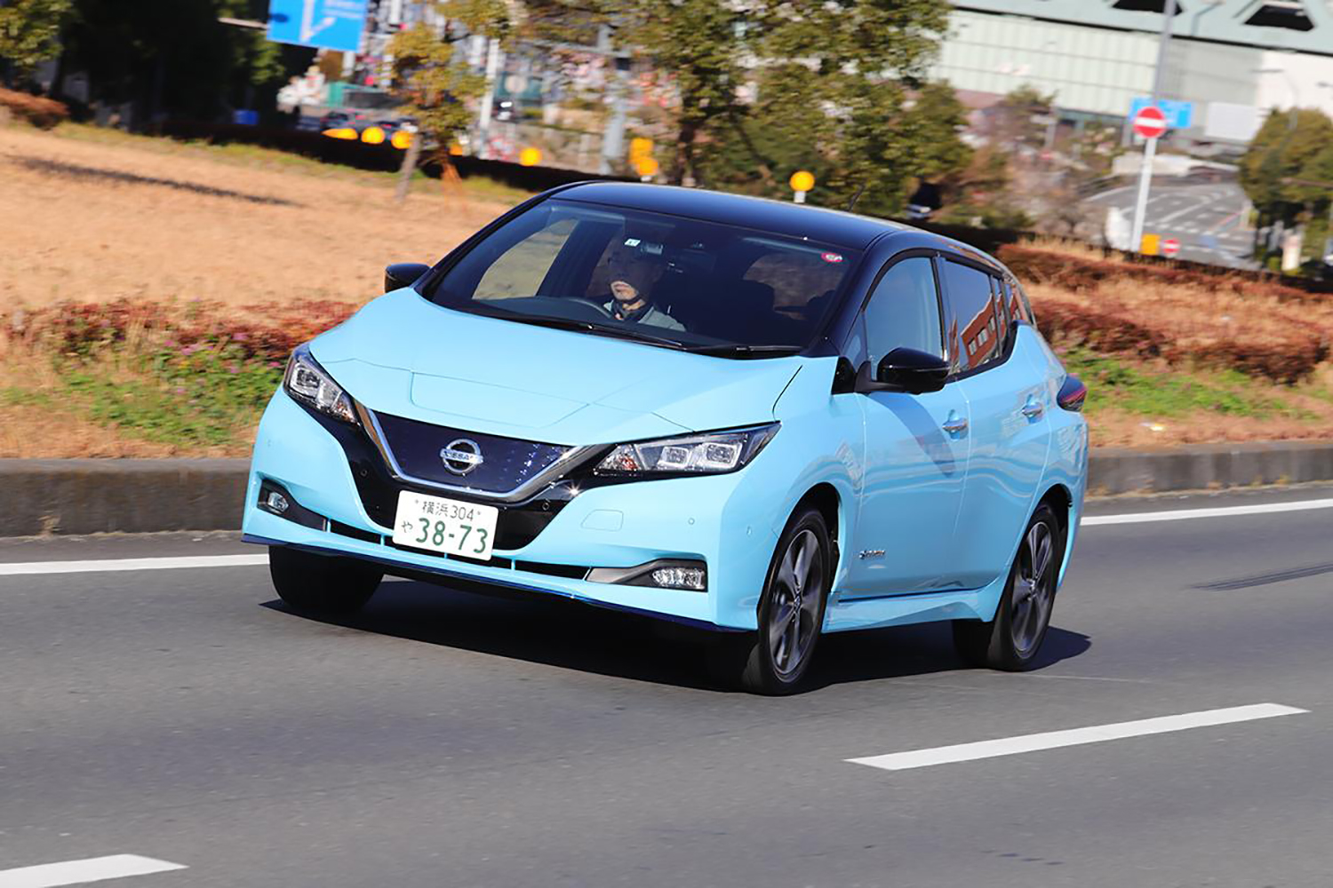 日産リーフ