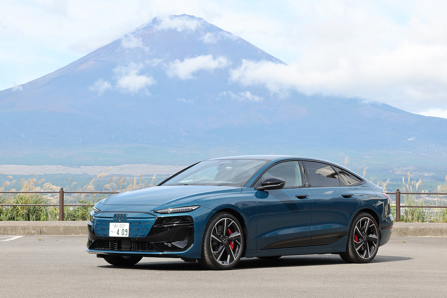 アウディS6スポーツバックe-tronのフロントスタイリング