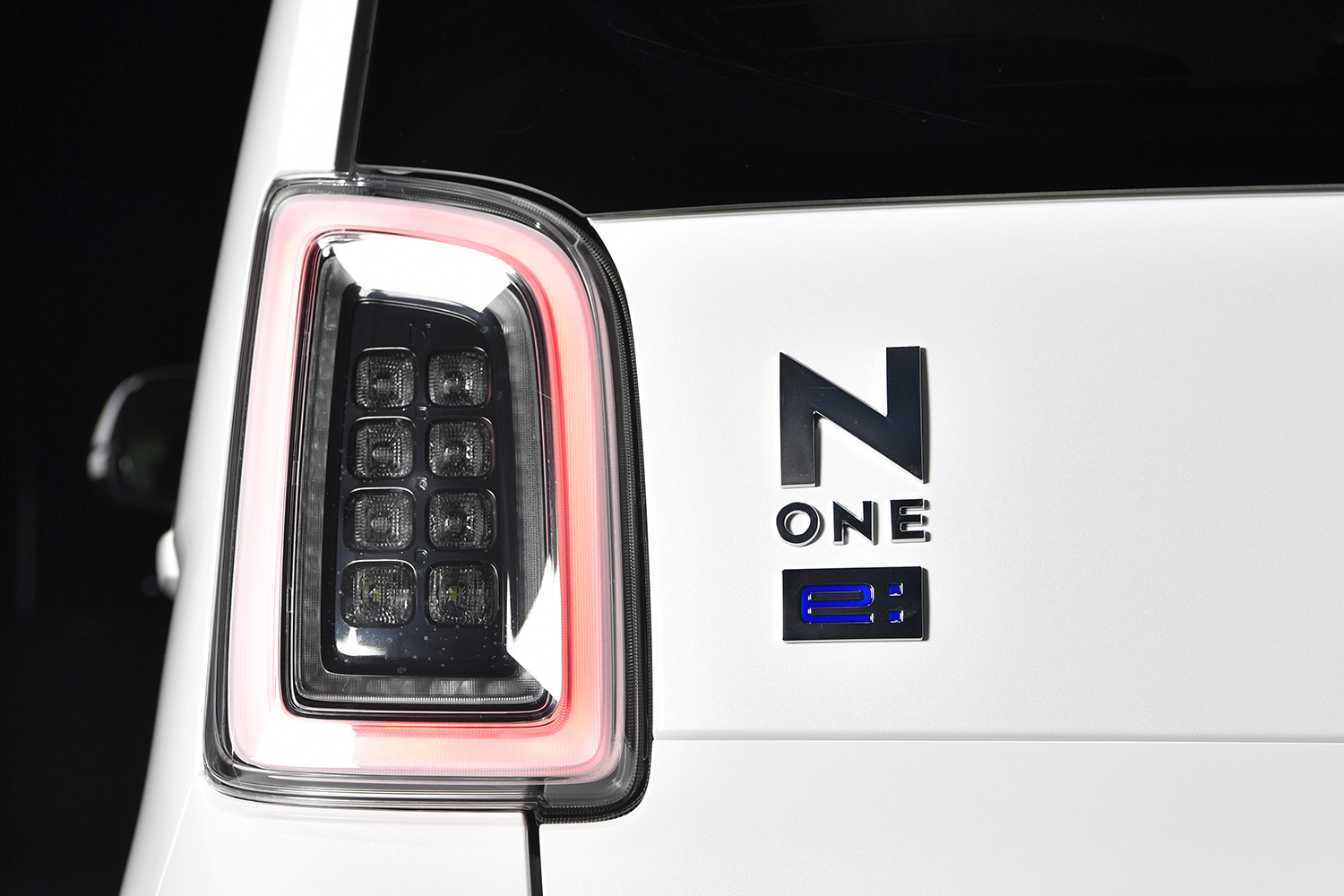 ホンダ N-ONE e: