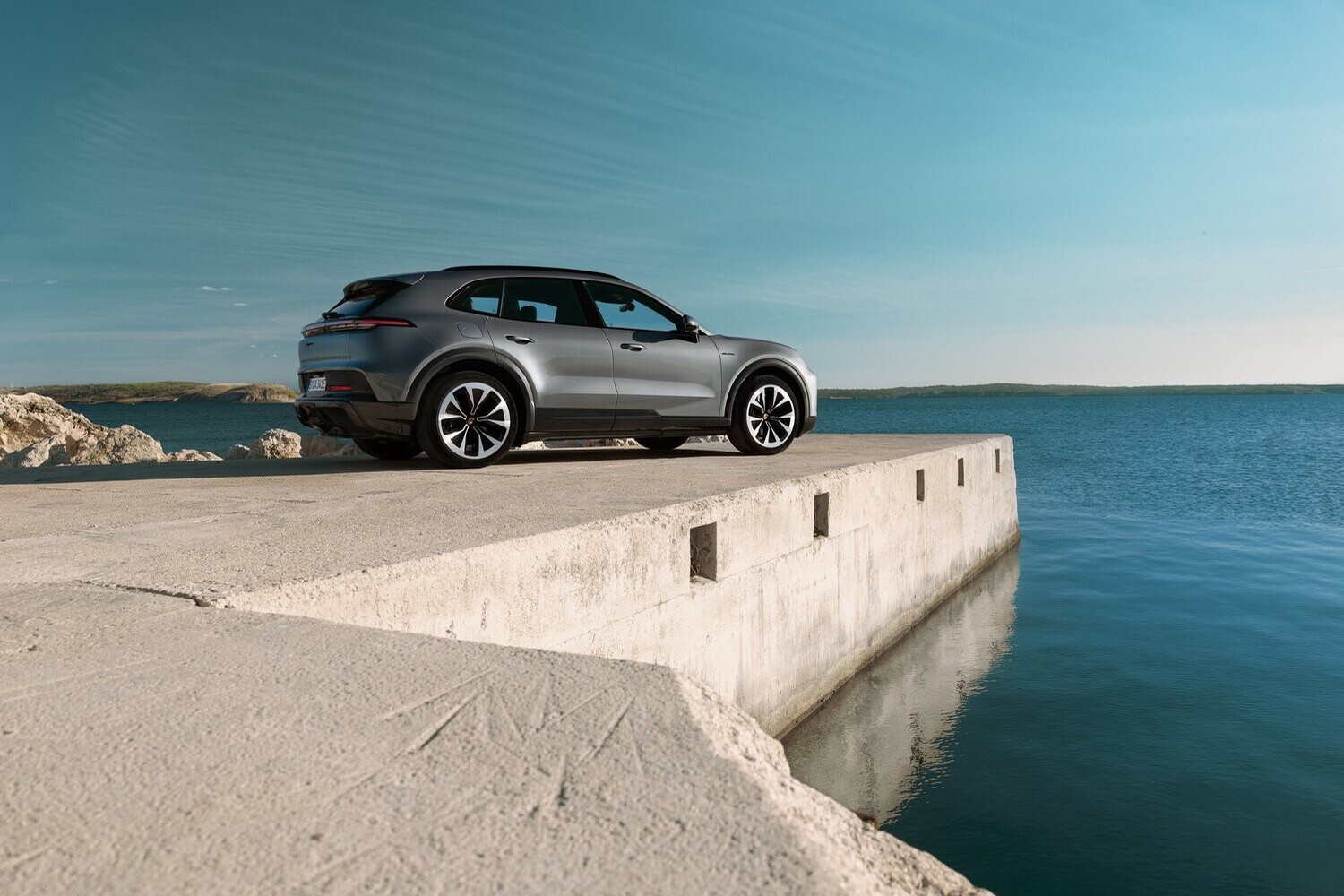 ポルシェ・カイエン・エレクトリックのサイドデザイン