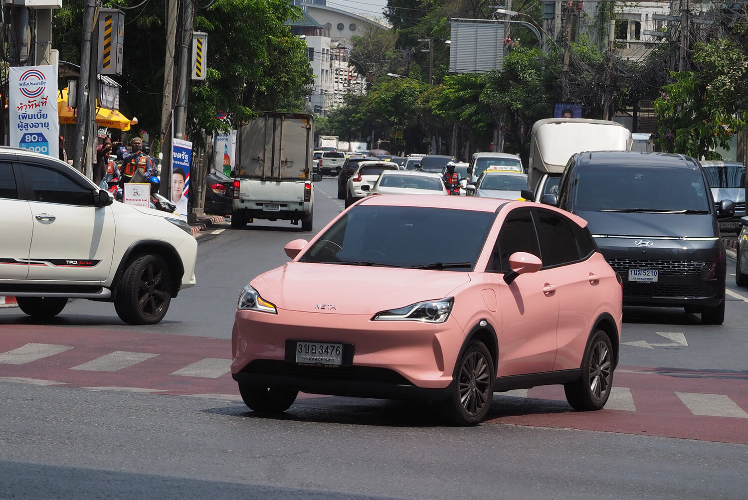 タイで走る中国製EV