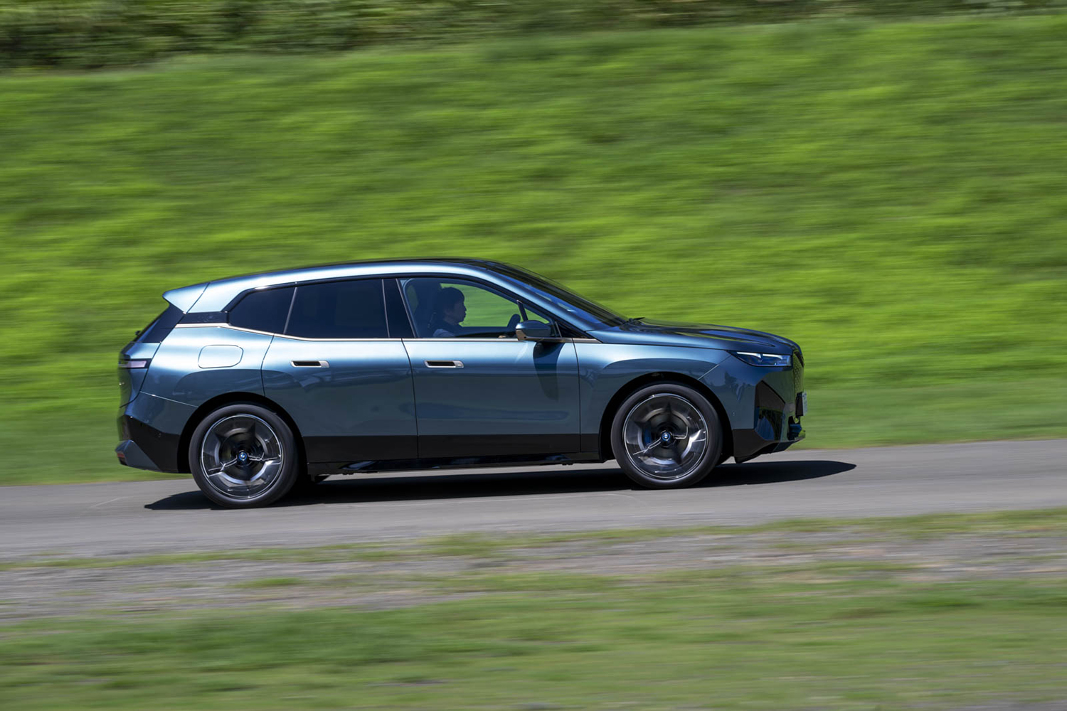 回生ブレーキを使用するEV