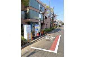 新宿区信濃町駅付近に設置した急速充電器