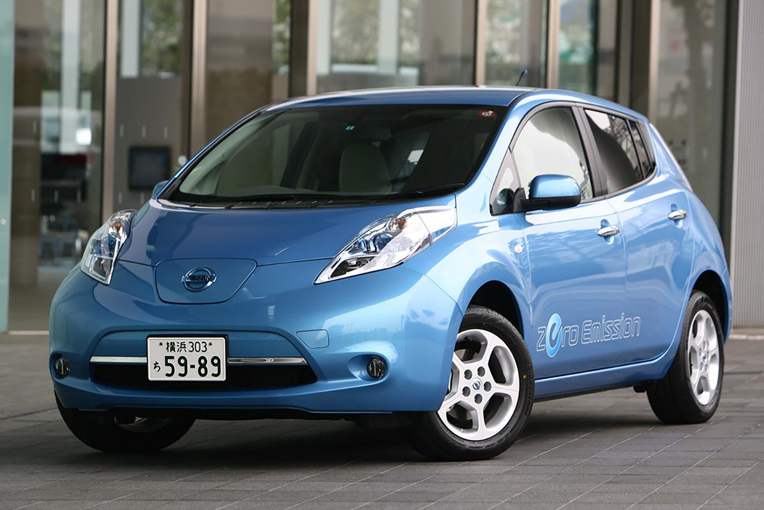 日産リーフのフロントスタイリング