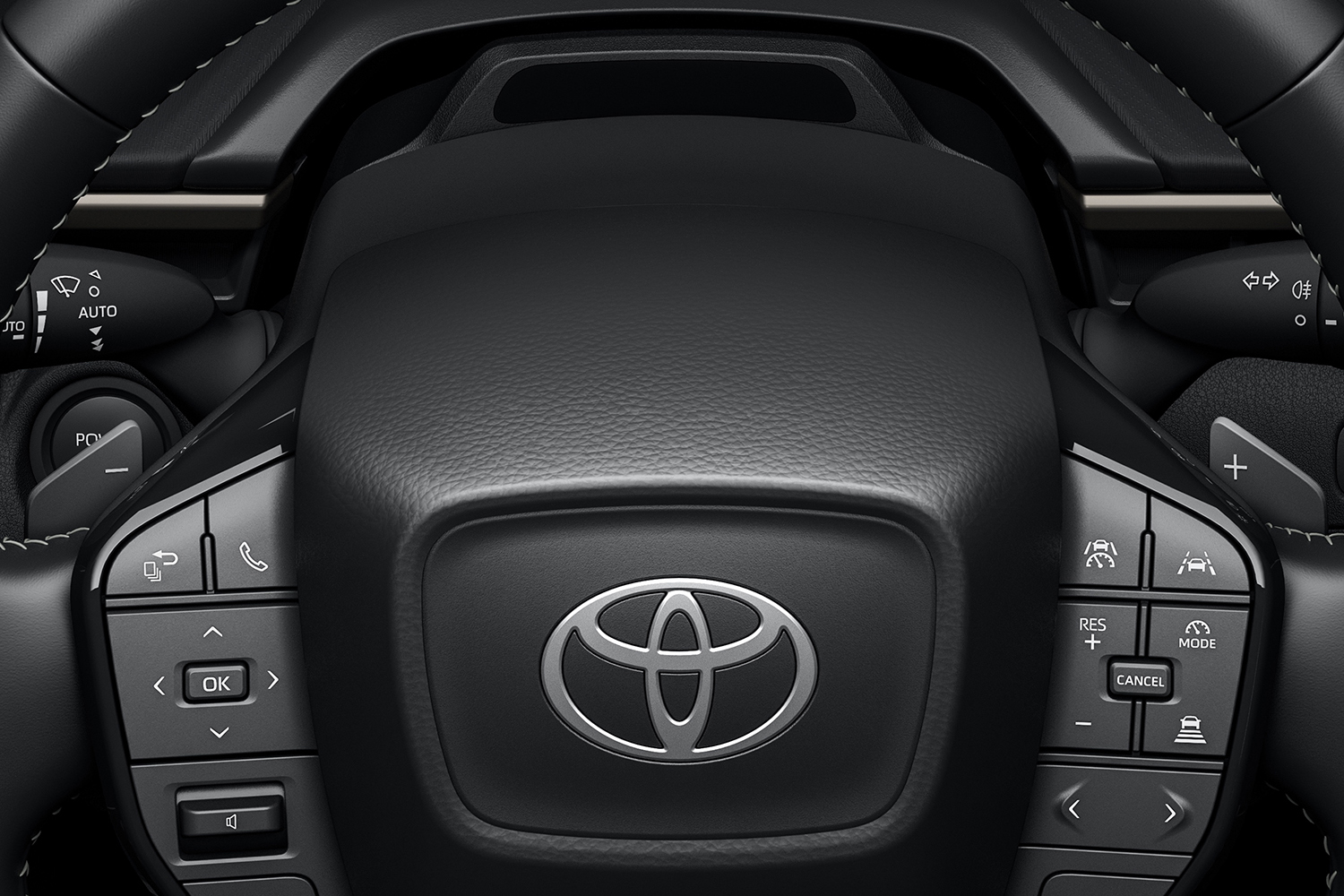 一部改良を受けたトヨタbZ4Xのパドルシフト