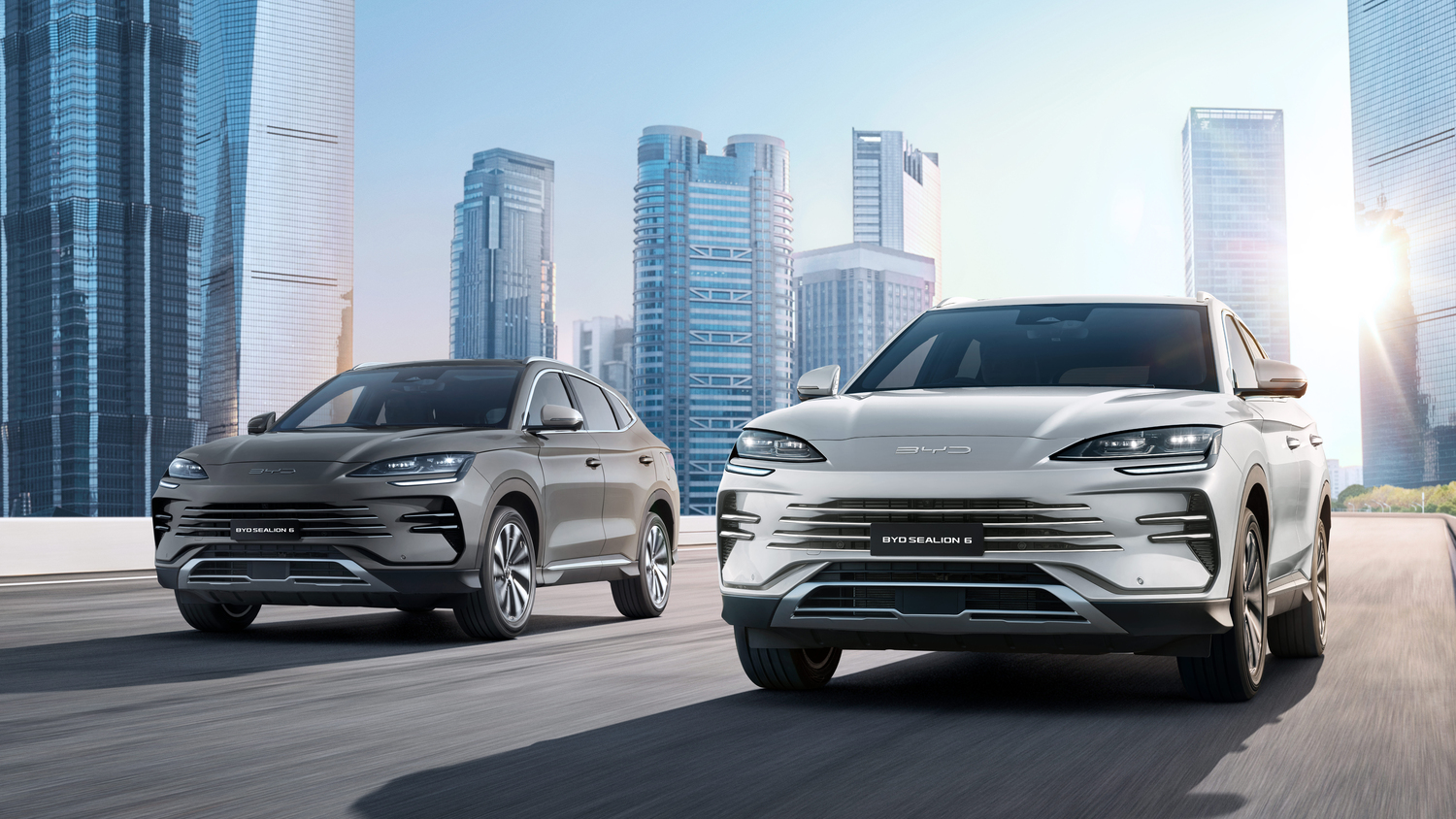 2025年12月1日から販売を開始したBYDのPHEV車「シーライオン6」