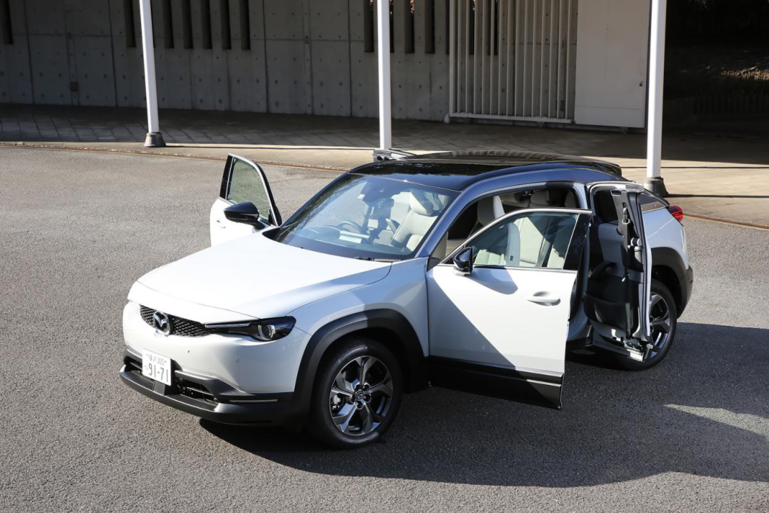 マツダMX-30のフロントスタイリング