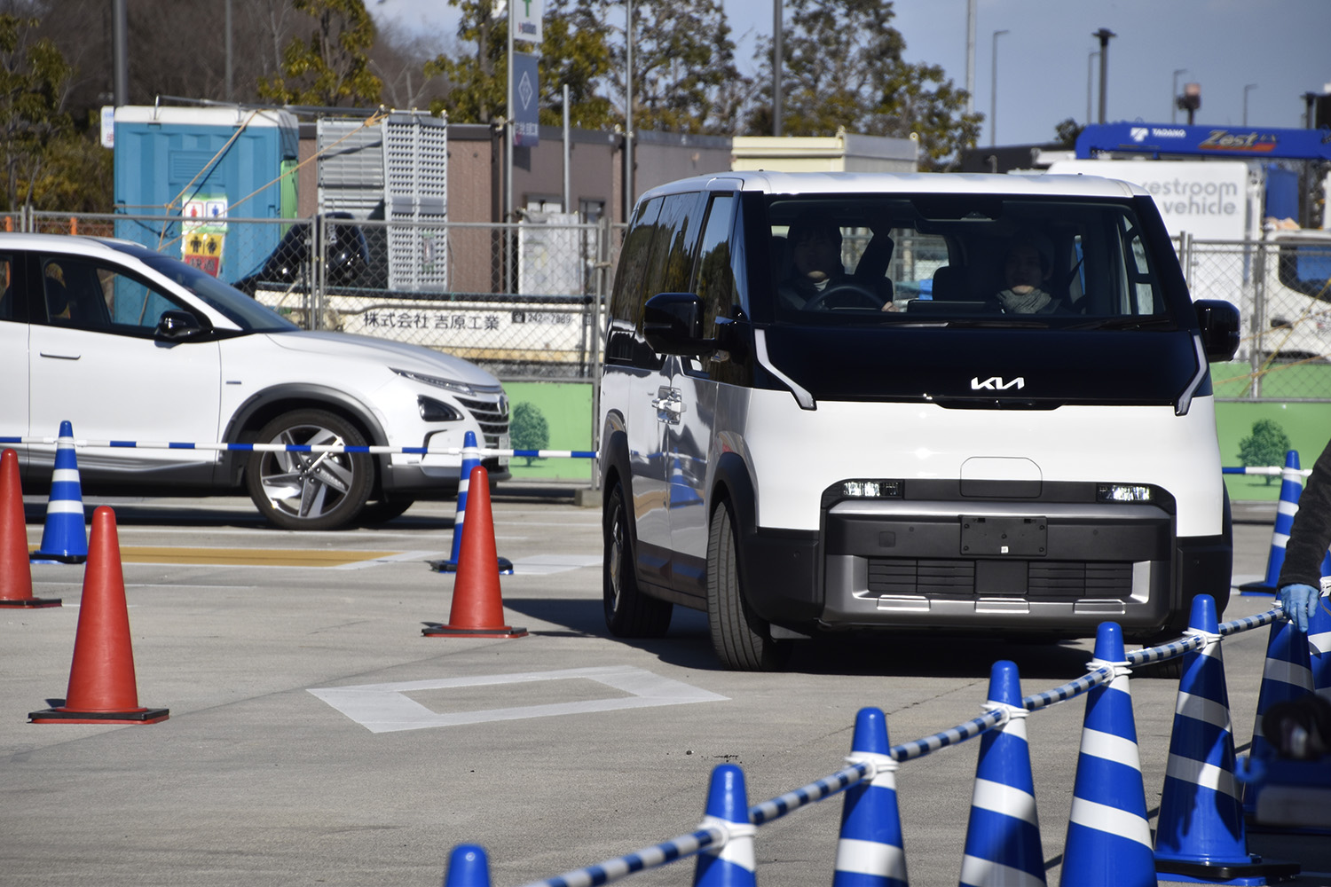 KIA PV5の試乗風景