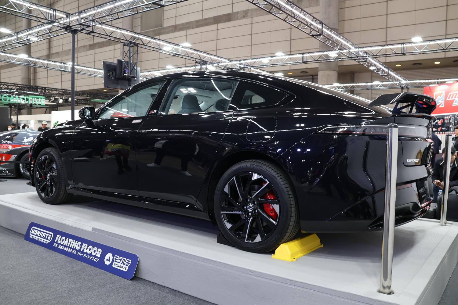 モンスタースポーツ007のリヤ・側面デザイン