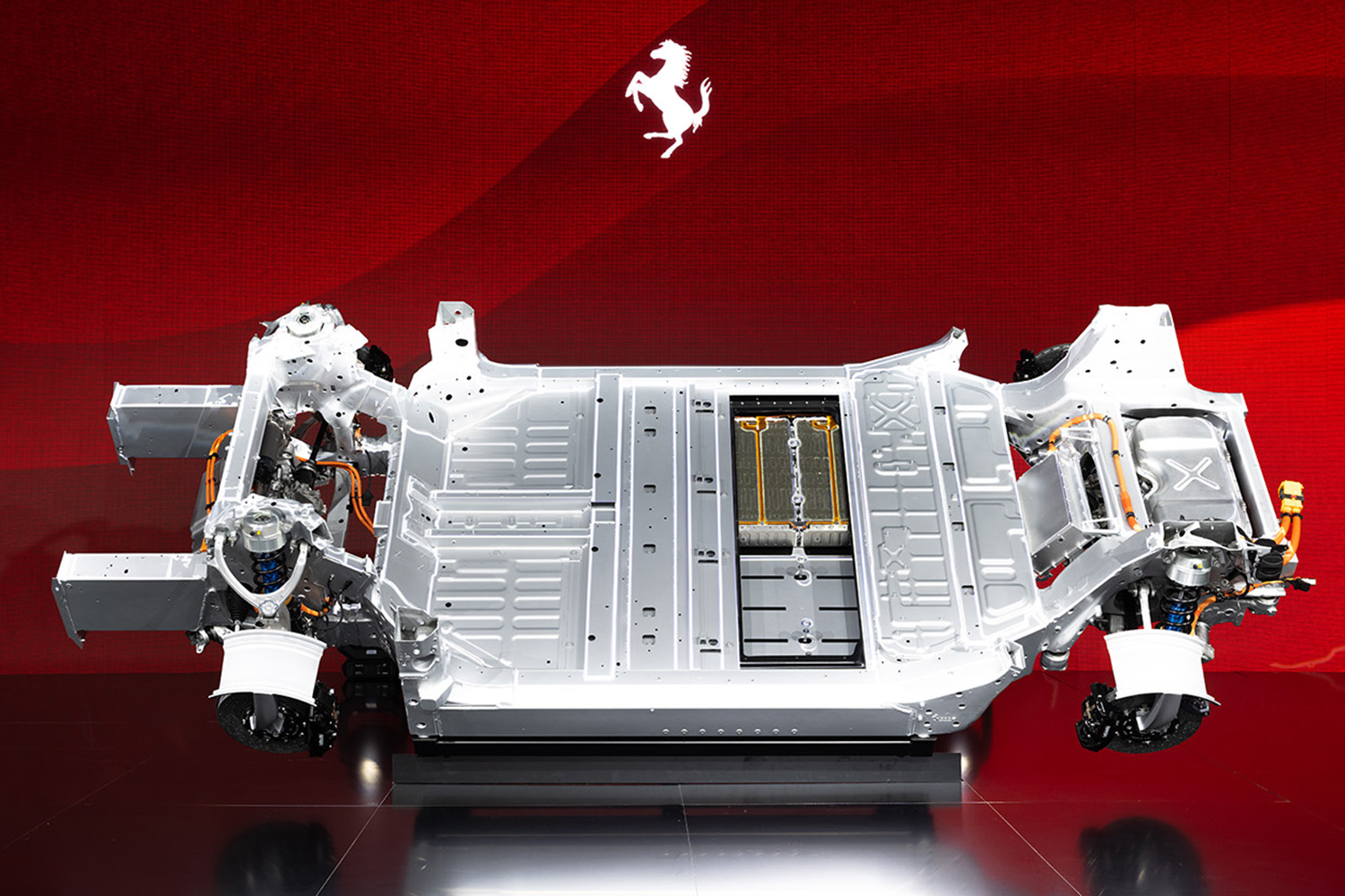 フェラーリのEVプラットフォーム「エレットリカ」