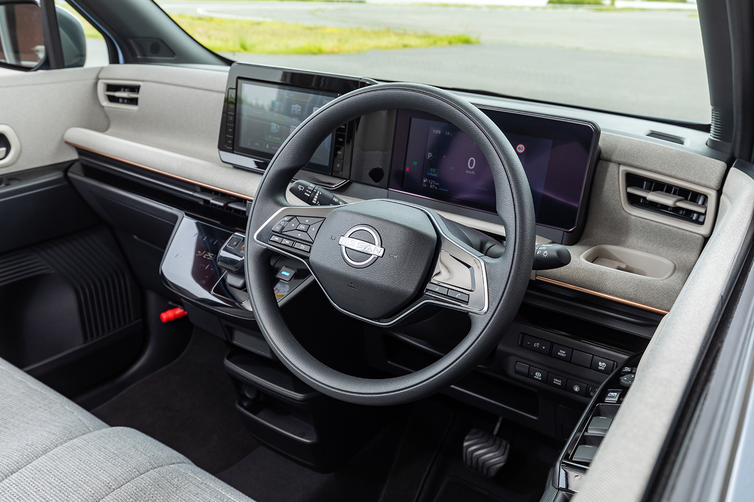 日産サクラのインパネ