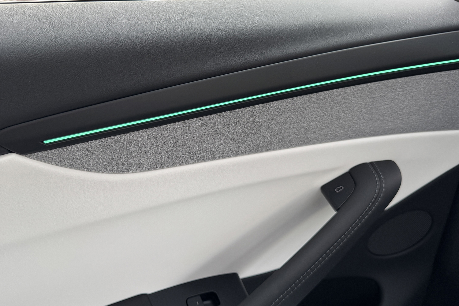 テスラ・モデルYのイルミネーション