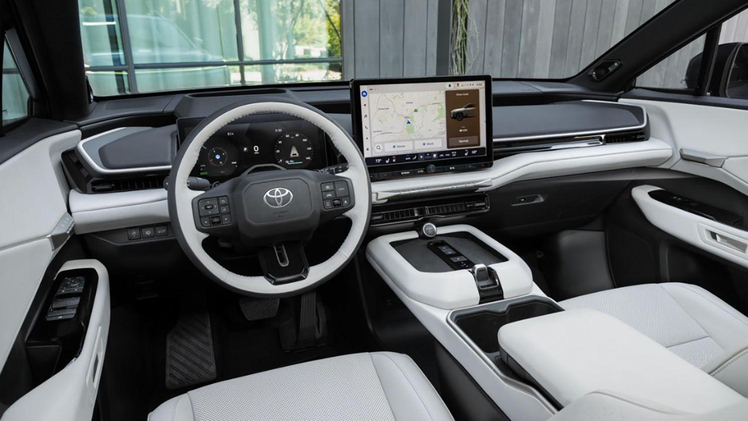 トヨタ・ハイランダーBEVの車内