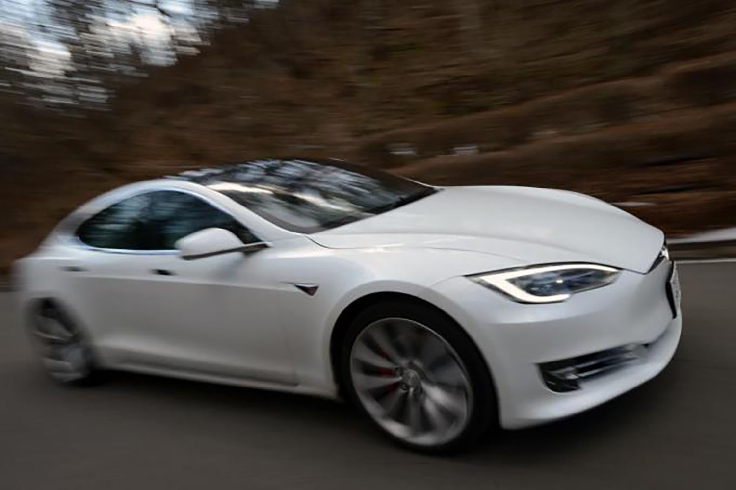 テスラ・モデルSの加速