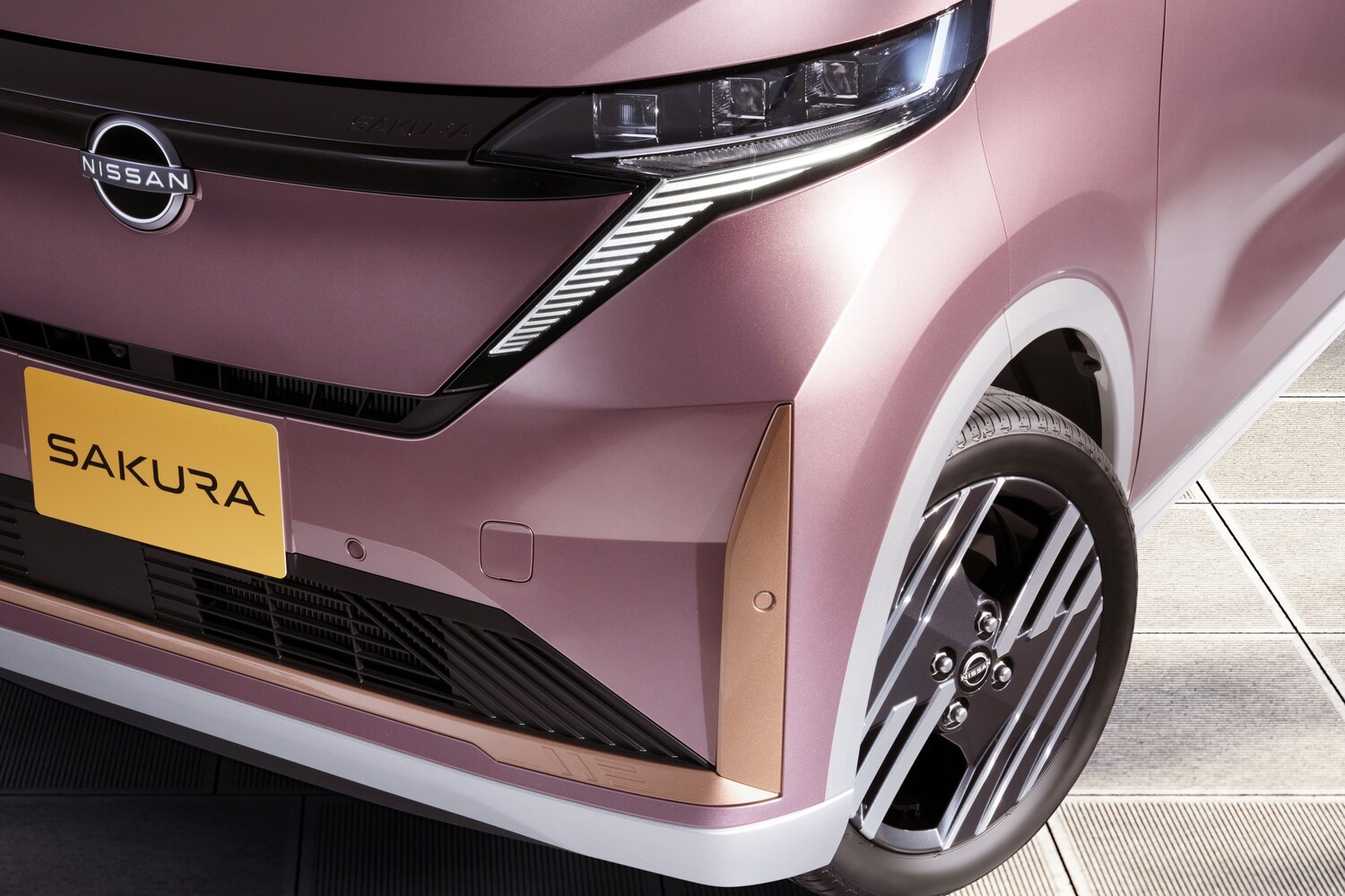 日産サクラがマイナーチェンジで外観先行公開 - THE EV TIMES