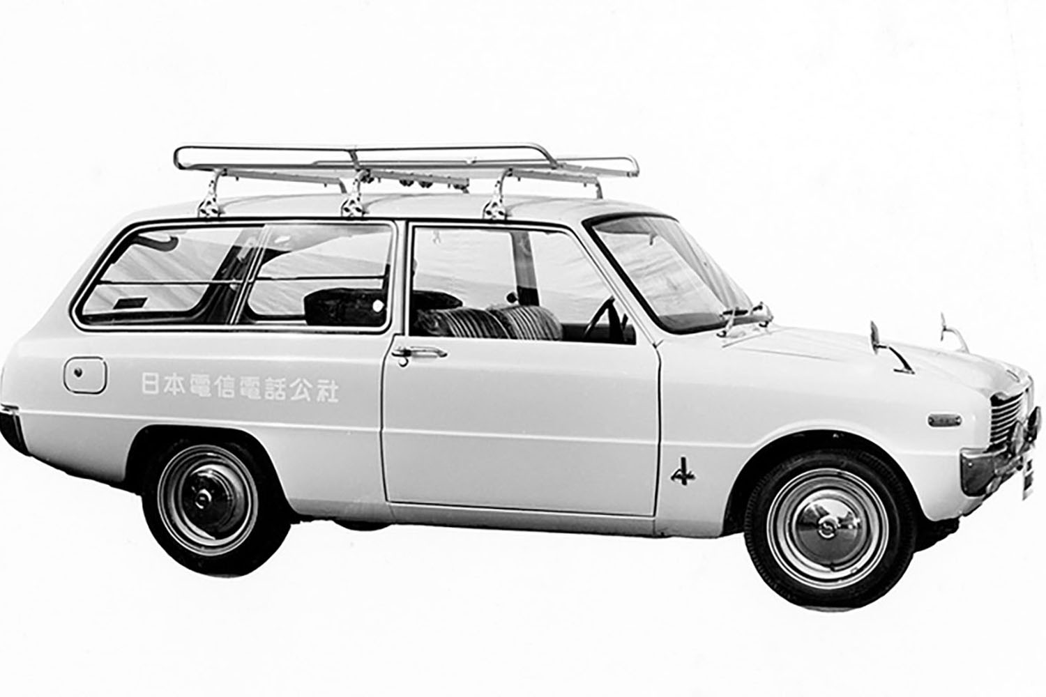 マツダ・ファミリアバン電気自動車