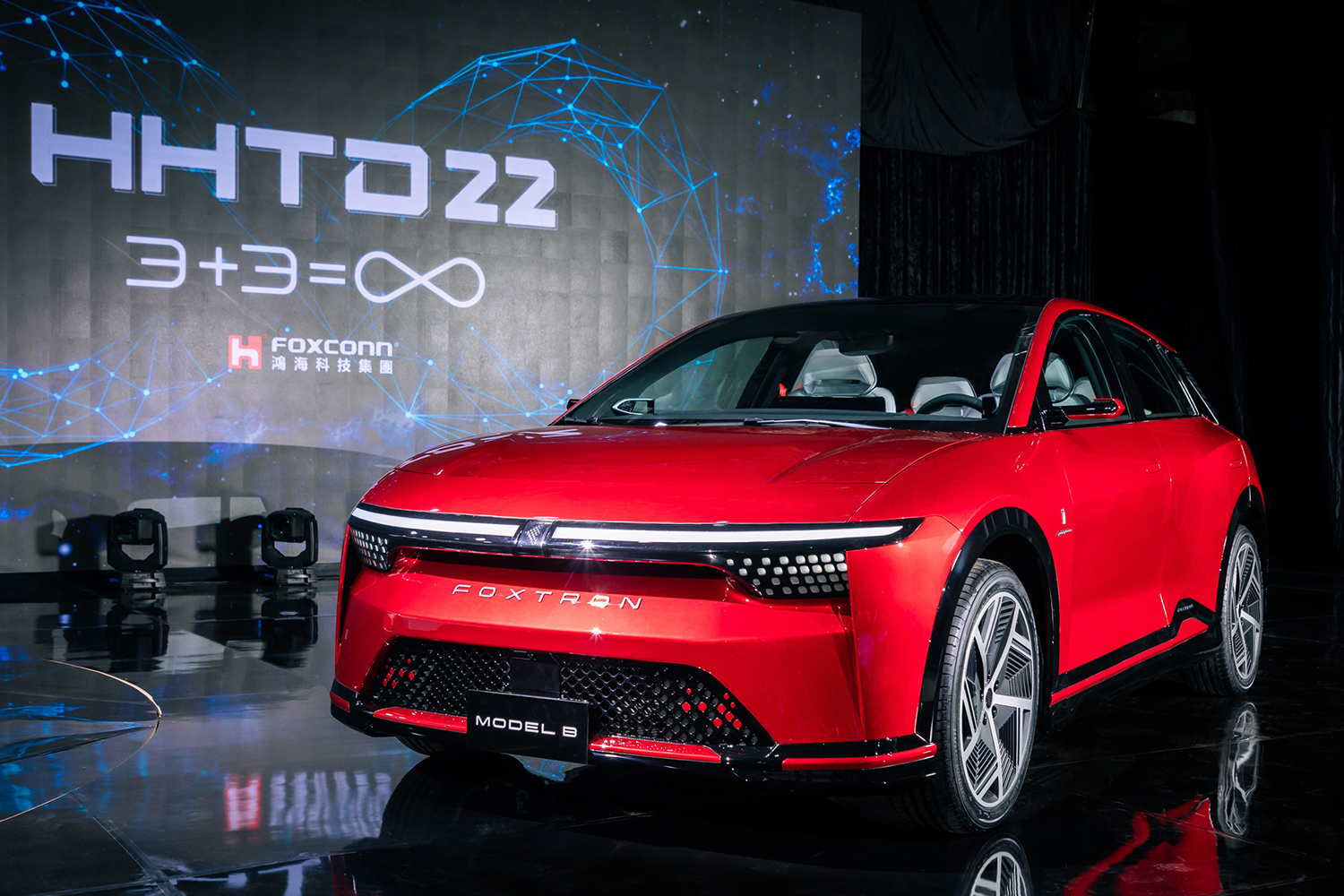 フォックストロン・モデルBのフロントスタイリング