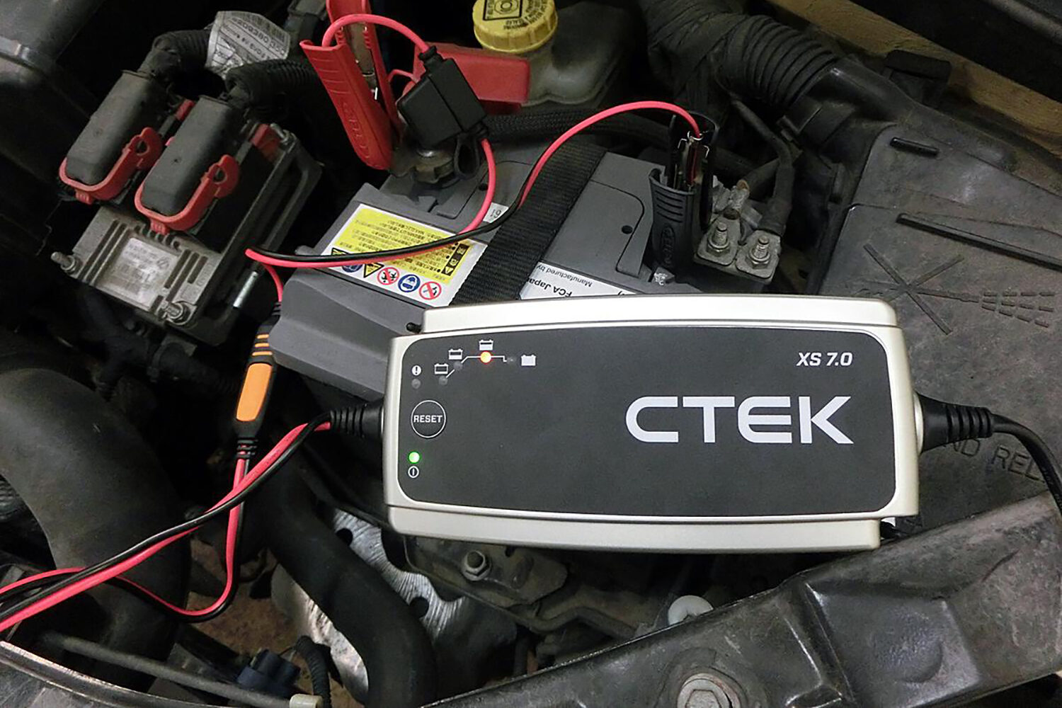 12Vバッテリーの充電イメージ