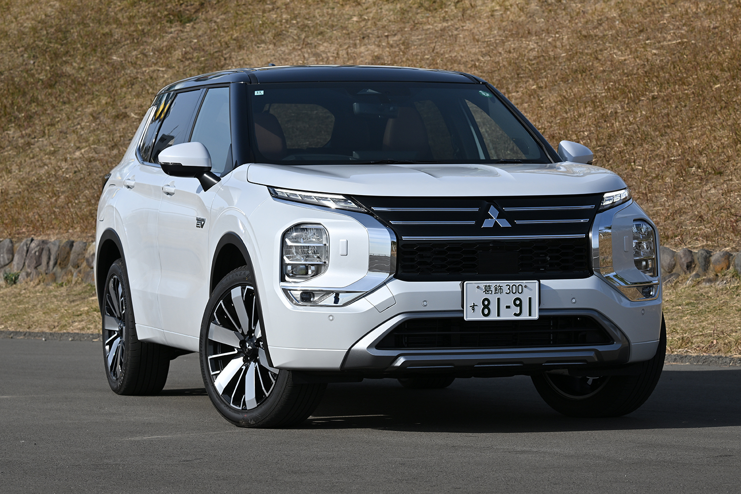三菱アウトランダーPHEV