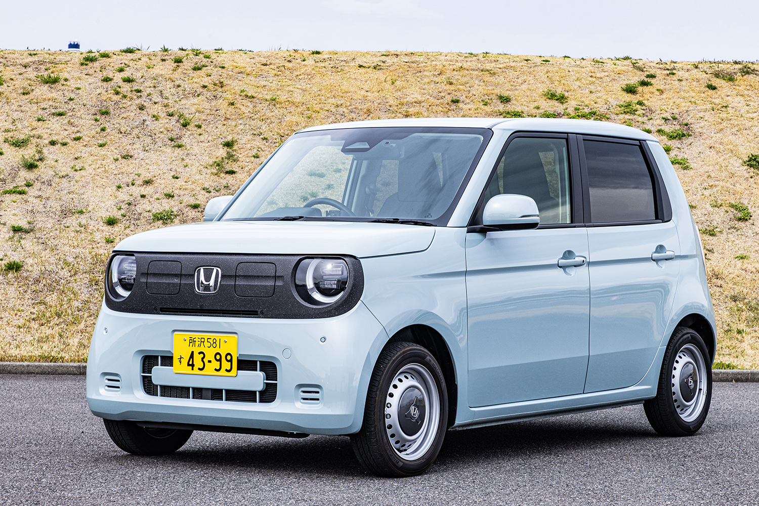 ホンダ N-ONE e: