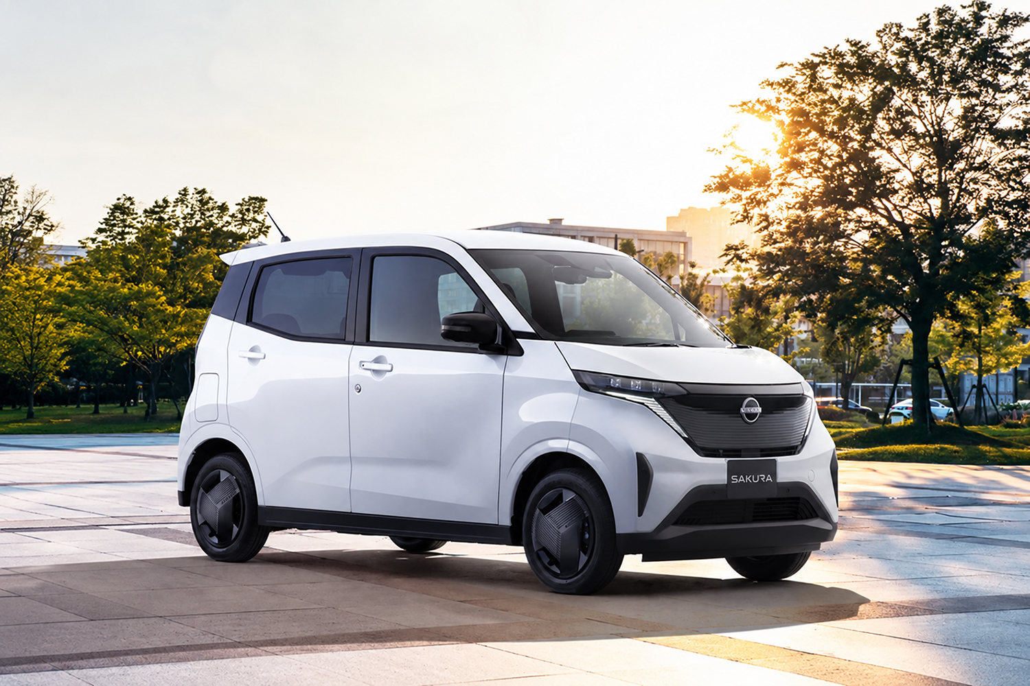 日産サクラSグレードのフロントスタイリング