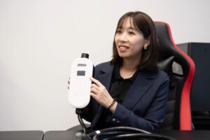 「切り口の楽しいマーケティングを」と話すAkiさん
